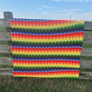 Colorful Chevron Knit Blanket